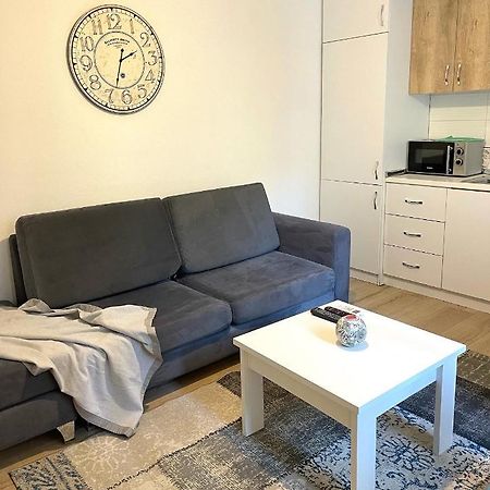 Apartment In The New Bazaar Of Tirana - Hana Blu Extérieur photo