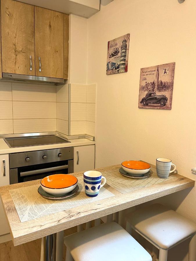 Apartment In The New Bazaar Of Tirana - Hana Blu Extérieur photo