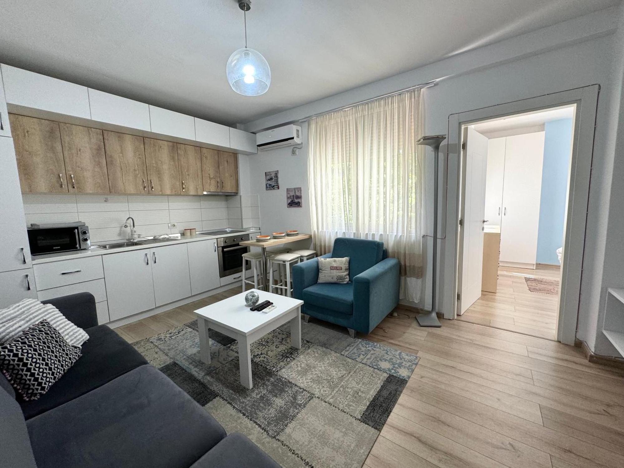 Apartment In The New Bazaar Of Tirana - Hana Blu Extérieur photo